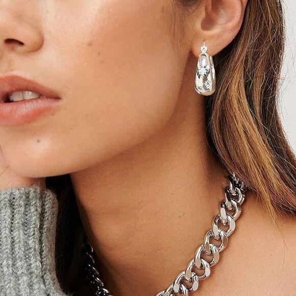 New Sterling Silver Plated Cubic Zirconia Hinged Hoop Earrings Hoop Earrings - Picture 2 of 5